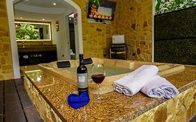 Palo Alto Glamping Hotel